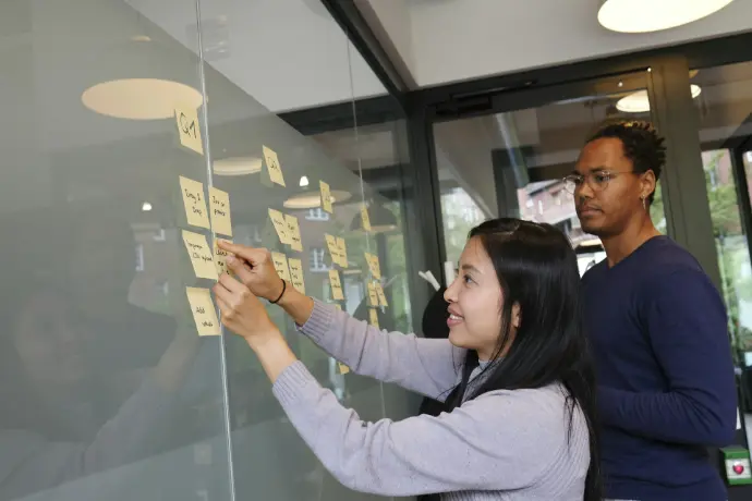 Helping out with challenges SaaS advisory